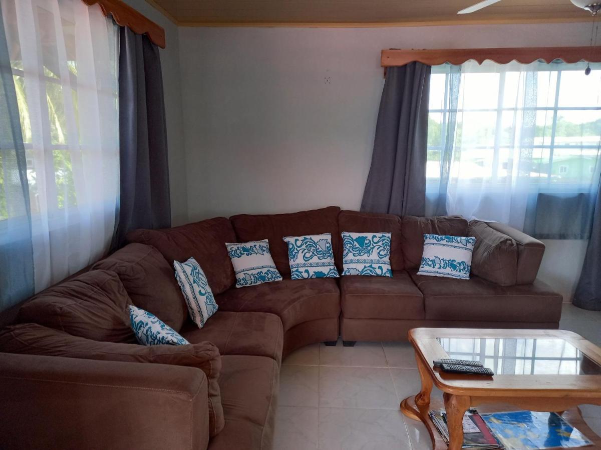 Urania House Villa Bocas del Toro Exteriör bild