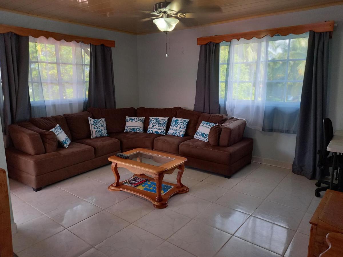 Urania House Villa Bocas del Toro Exteriör bild